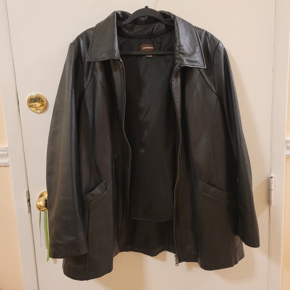 2XL GENUINE DANIER LEATHER  COAT